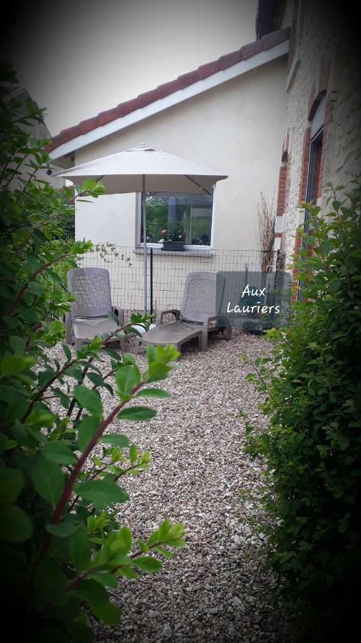 Gite Aux Lauriers Lacroix-sur-Meuse Luaran gambar